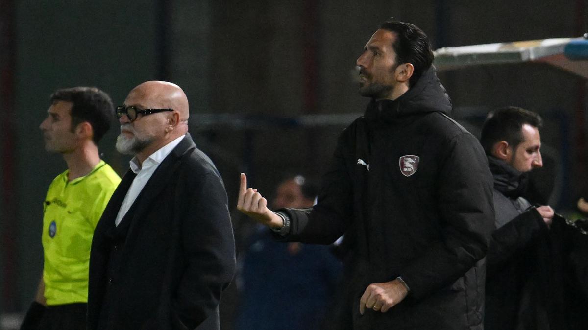 Salernitana, l'onestà intellettuale di Cosmi e il doppio mercato sbagliato di Faggiano