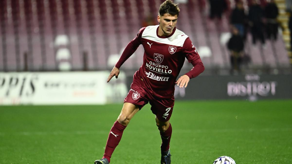 Salernitana, la nuova linea difensiva granata prende forma