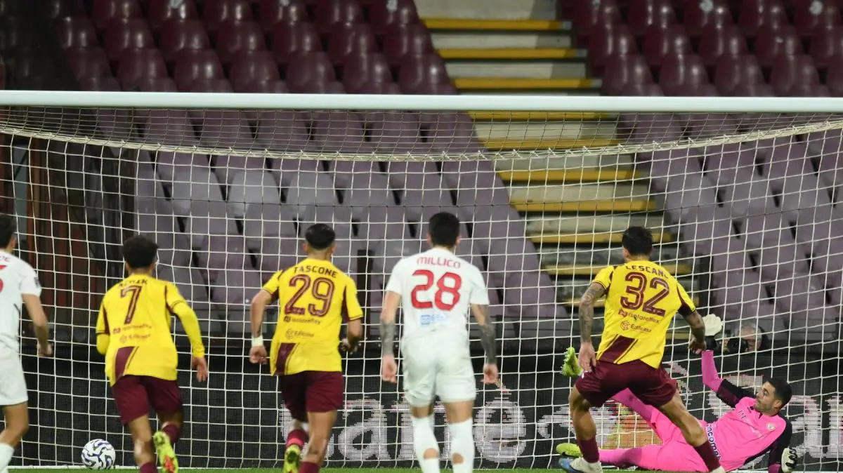 https://net-storage.tcccdn.com/storage/tuttosalernitana.com/img_notizie/thumb3/69/6936e7423da0799400ff1ef45118435d-63033-oooz0000.webp