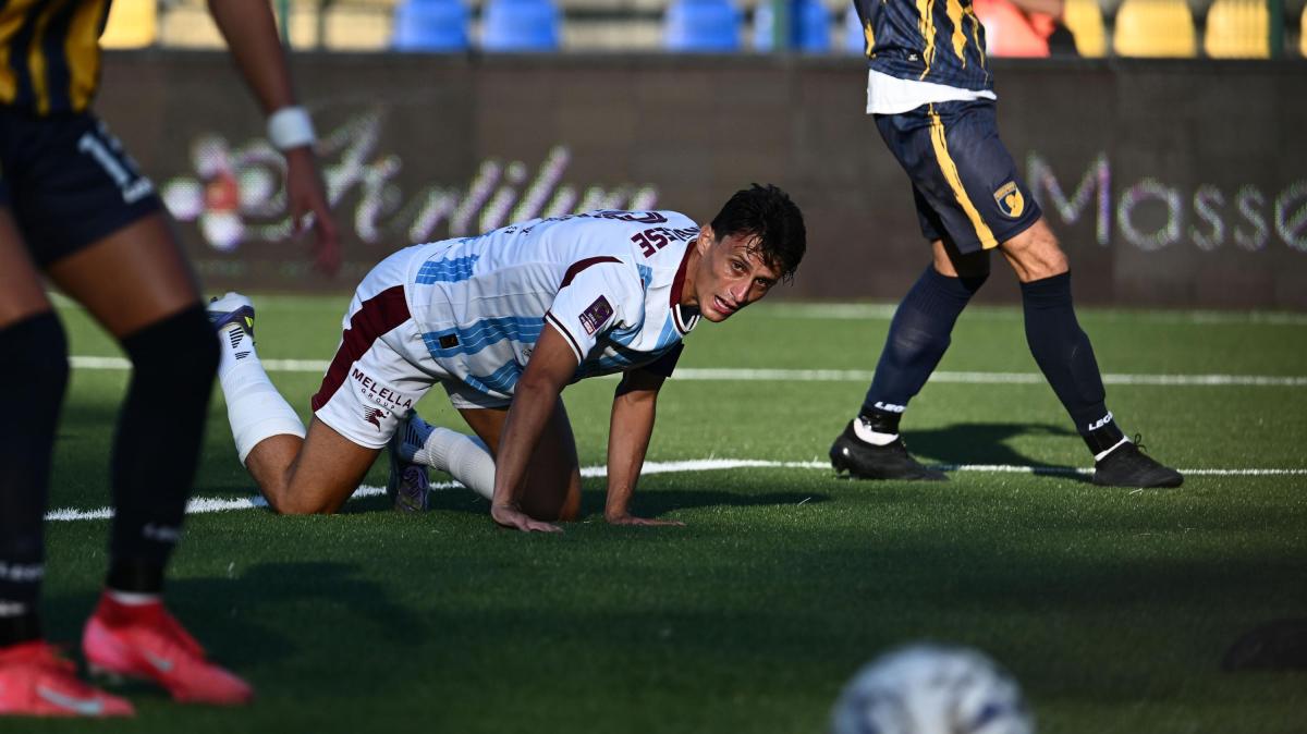 Salernitana, si valutano cambi in tutti i reparti