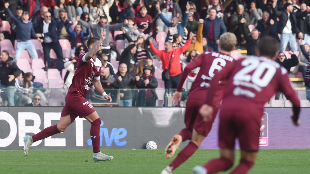 Anastasio: "Non sempre gira come vorremmo. Dai momenti difficili costruiamo il meglio"