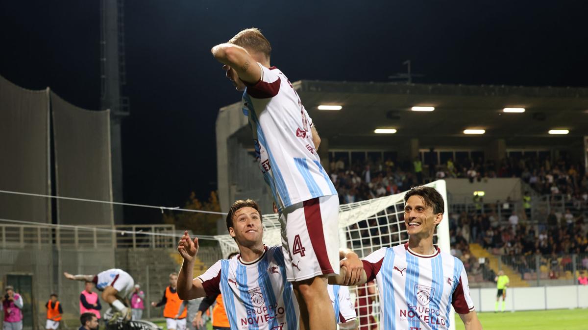 Corriere dello Sport: "Salernitana in orbita, Cosmi vola"