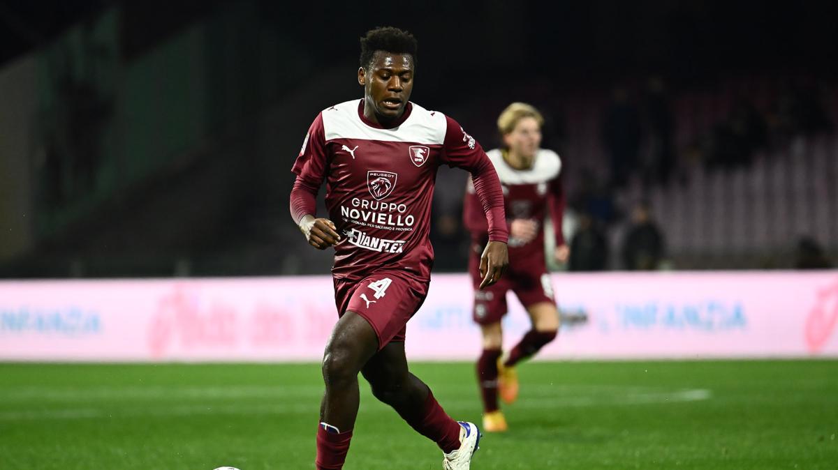 Salernitana, centrocampo ridisegnato: meno giovani, più sostanza