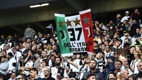 Mercato San Severino, in duecento hanno "assediato" la Juventus