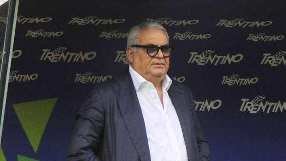 Si intensificano i contatti tra Salernitana e Lecce per un difensore