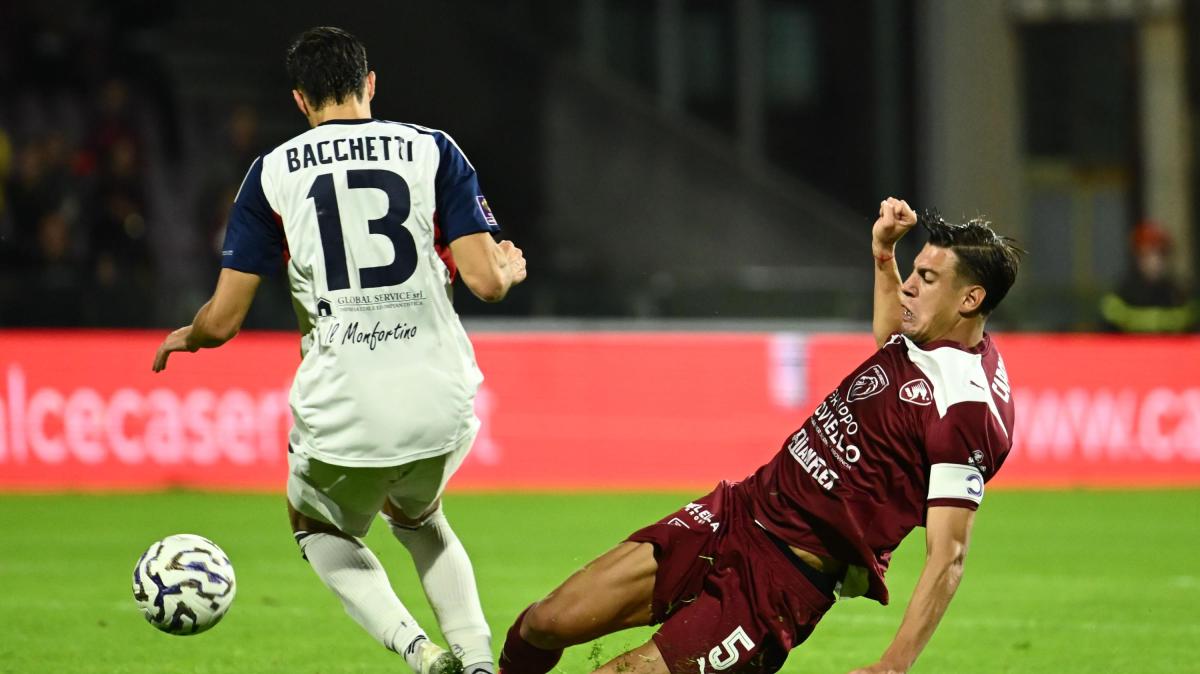 Capomaggio: "Serata fantastica. Per la maglia, per la nostra gente: uniti si vince"