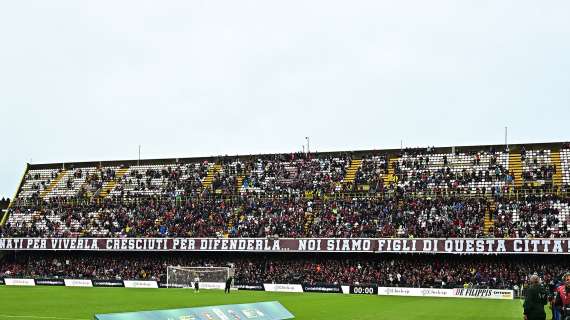 La Curva Sud unita e compatta: "Un unico striscione per rappresentare l'intera tifoseria"