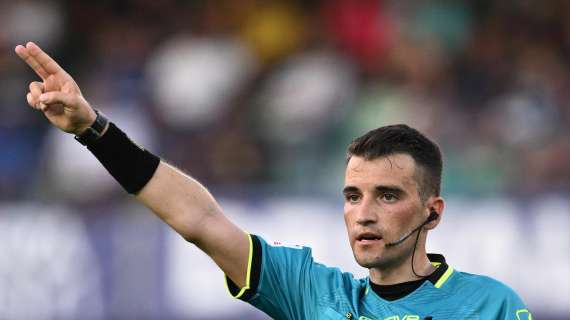 Sassuolo-Salernitana, la scheda dell'arbitro Crezzini: prima direzione coi granata, lo scorso anno polemiche ad Avellino...