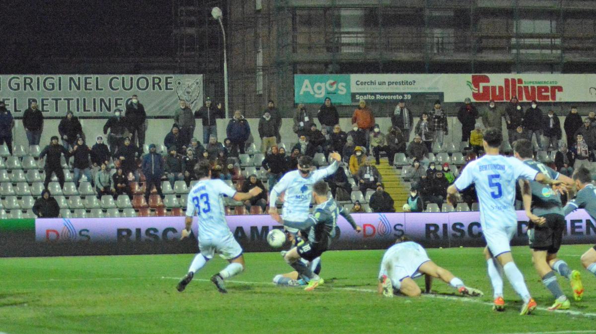 L'Avellino mette in uscita tanti giocatori, alcuni accostati alla Salernitana