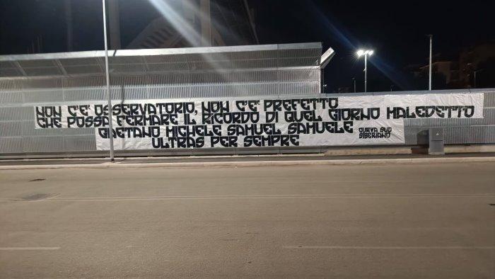 Anche Salerno onora i 4 angeli rossoneri.: "Voi, ultras per sempre"