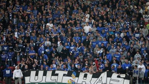 Solidarietà dei tifosi dello Schalke 04 per gli ultras della Salernitana