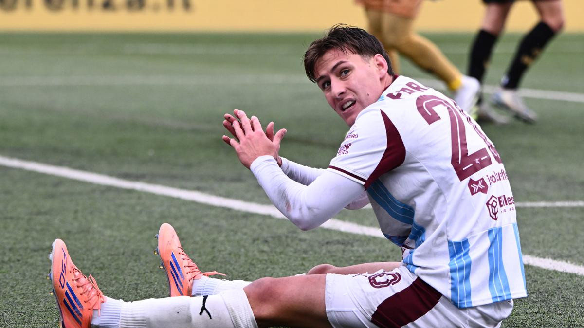 Salernitana, la parabola discendente di Andrea Ferraris. Colpa sua, del modulo o...del mercato?