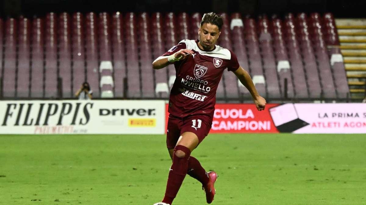 Salernitana, sempre più in dubbio la presenza di Ferrari e Liguori a Siracusa. Le ultime