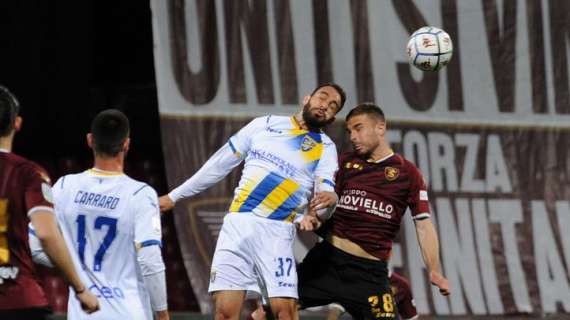 Salernitana, nel mirino altri due calciatori del Genoa. Nuovo rinforzo a centrocampo
