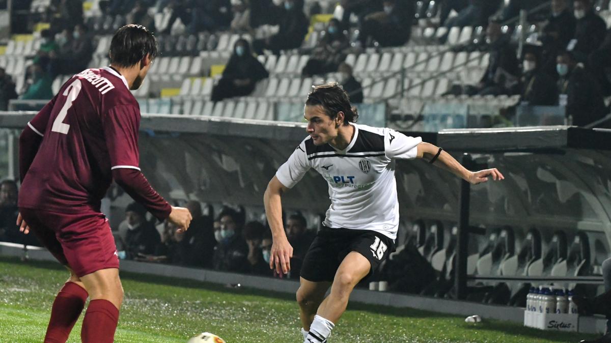 Salernitana, vicino l'accordo con un difensore del Crotone