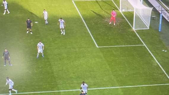 Rapuano e quel derby che il Napoli vinse con due gol irregolari. Ironia web: "Ammonirà tutti i diffidati"