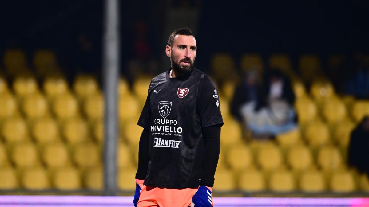 Donnarumma, 20 minuti in apnea. Un plauso al portiere: chiede scusa ed esulta con i compagni