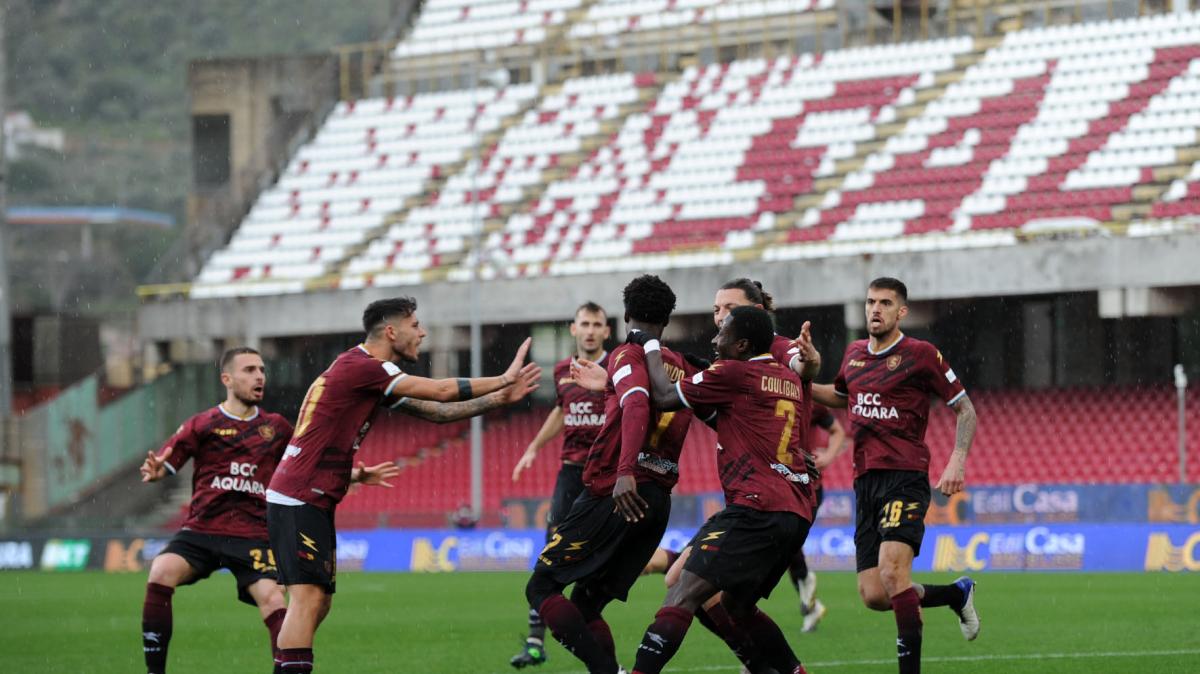 Accadde Oggi - Pescara battuto grazie ai gol di Gondo e Cicerelli