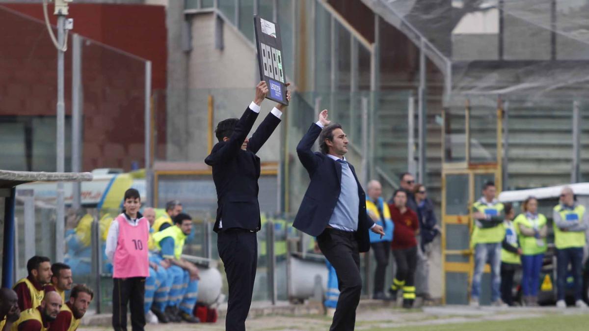 Ex granata: licenziamento e dieci giornate di squalifica, ecco cosa è successo 