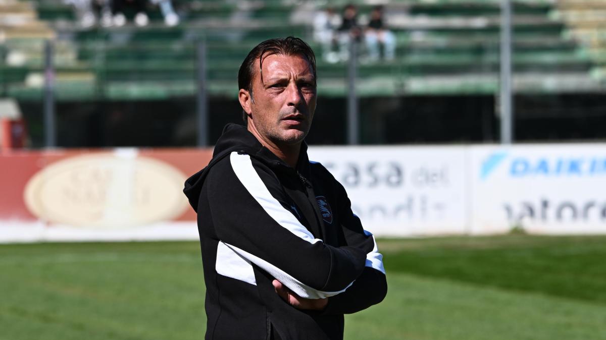 Salernitana, nel primato c'è tanto del lavoro di mister Raffaele