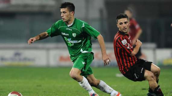 SERIE B: derby umbro per un centrocampista, asse caldo Cesena-Verona
