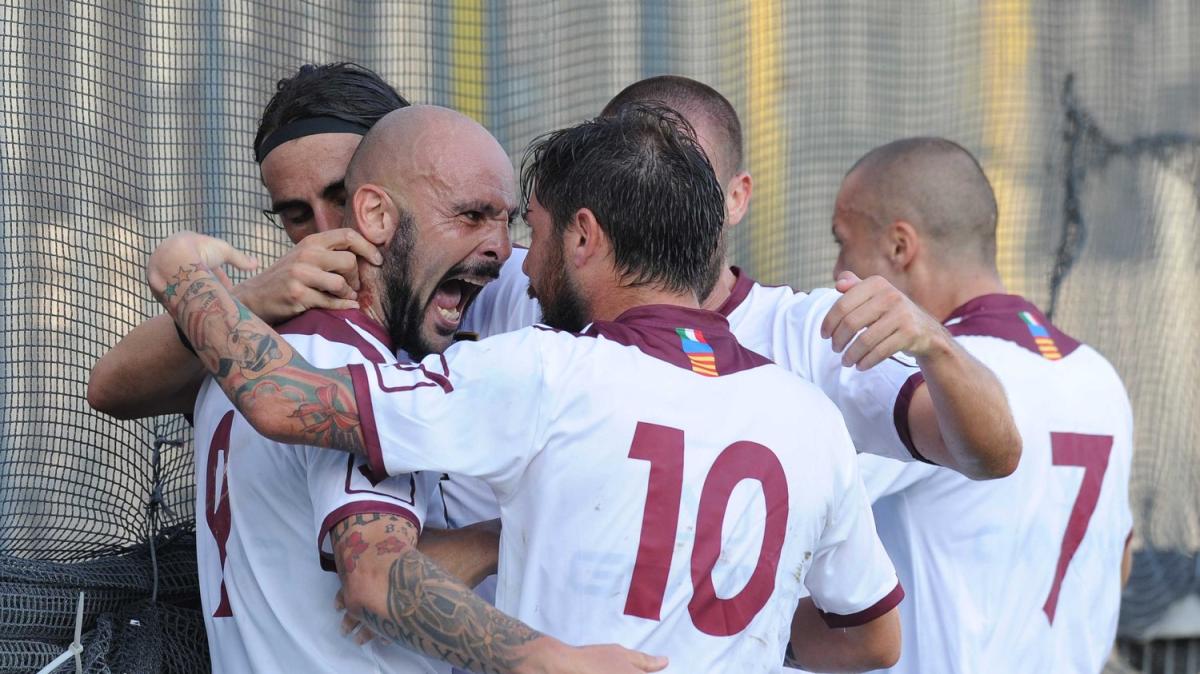 La batosta a San Matteo, il gol annullato ingiustamente a Giannetti al 95': la storia del derby