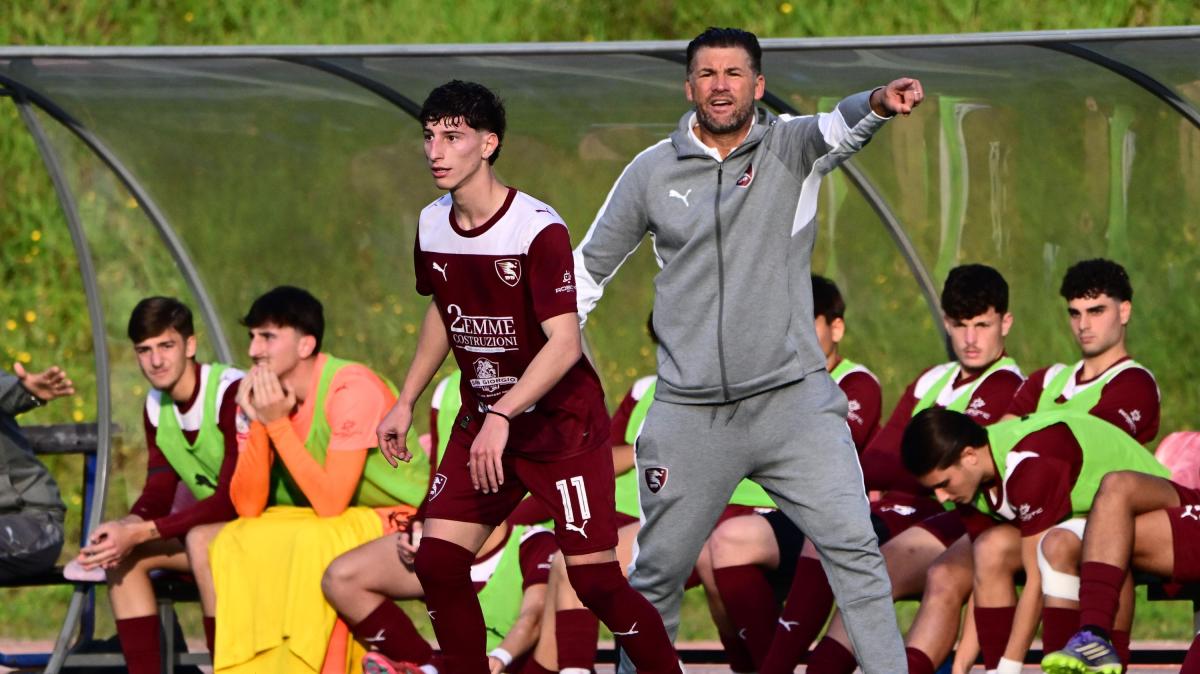 Stendardo: "Felice di essere tornato a Salerno. Il gruppo può crescere e centrare l'obiettivo"