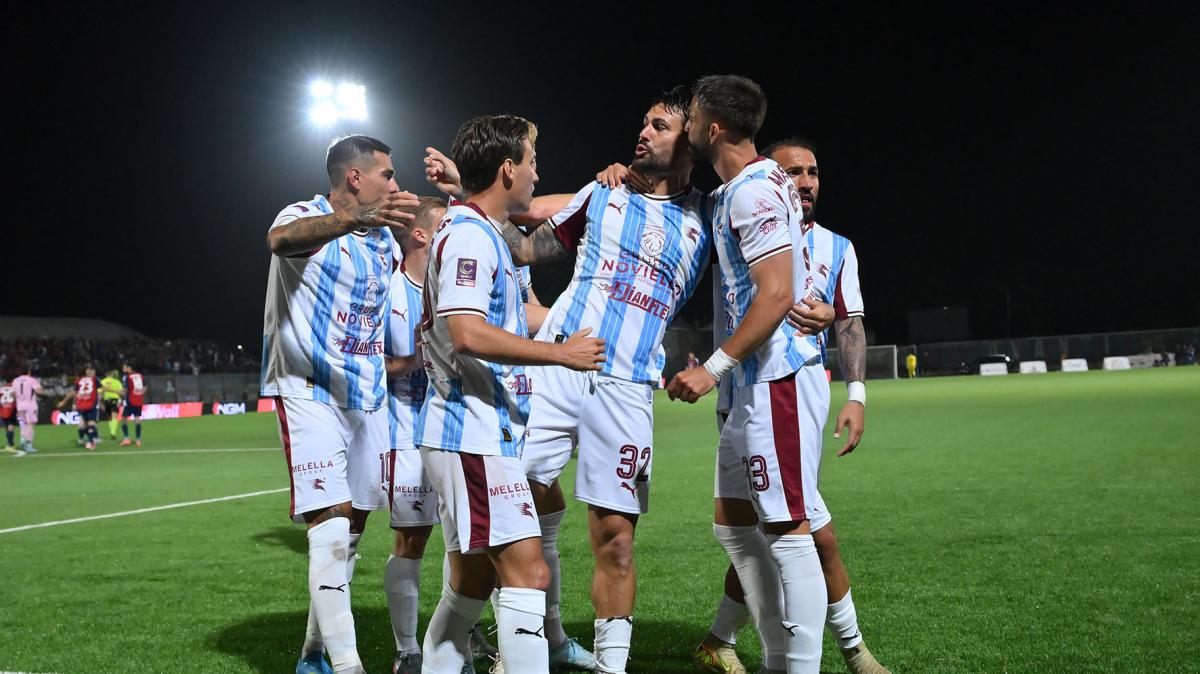 Salernitana, per Lescano 10 minuti per arrivare alla doppia cifra