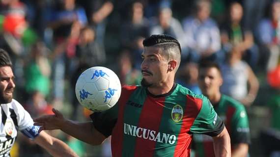 Salernitana, a centrocampo c'è l'arrivo di Varone