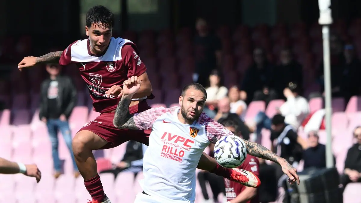 Salernitana, rebus su un giovane di proprietà