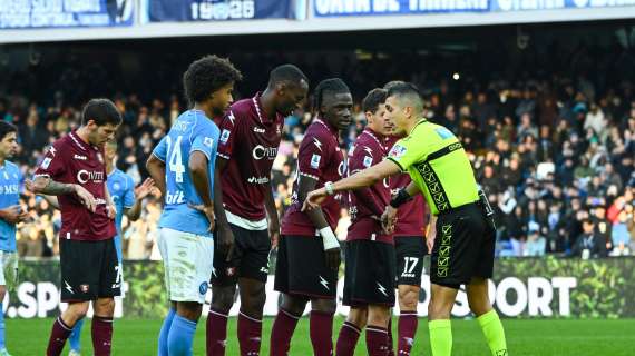 Salernitana-Bari, la scheda dell'arbitro Marinelli: precedenti negativi per i granata