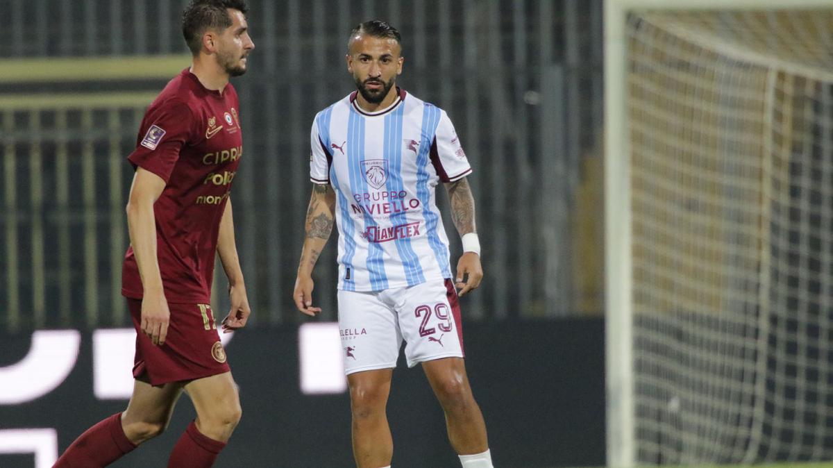 Tascone e Villa chiamano il popolo granata: i social caricano la Salernitana verso il Brescia