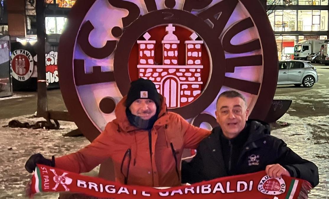 [FOTONOTIZIA] Silvio dei Persiana Jones a St Pauli