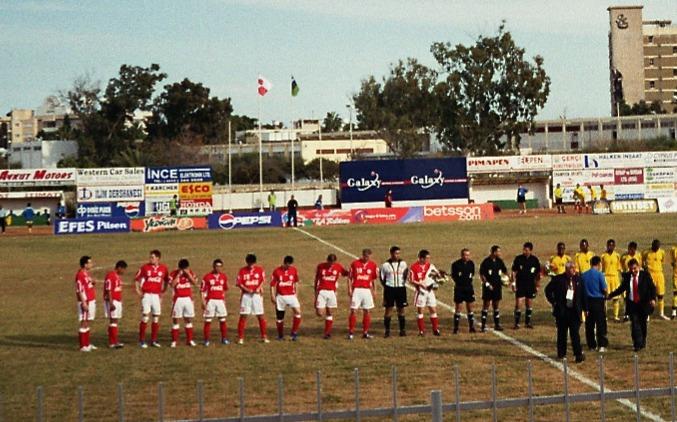 [ITA/DEU] Make America Go Away – La KAK, federazione calcistica della Groenlandia, merita il riconoscimento ufficiale / Die grönländische Fußballnationalmannschaft muss anerkannt werden