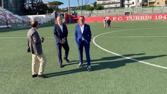 Rilancio Turris - Il sindaco comunica: "Conclusi gli incontri con i gruppi interessati". Di Stefano visita il Liguori, nei prossimi giorni la scelta definitiva...