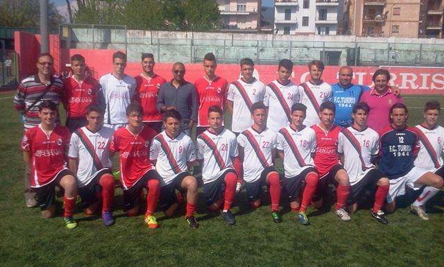 In camicia al centro Liverani