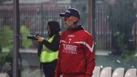 Turris, Conte ammette: "Dopo la penalizzazione tocca guardare la classifica. Purtroppo, se non si rispettano le scadenze..."