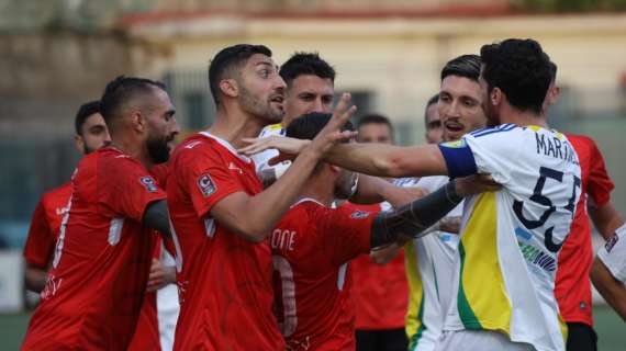 LE PAGELLE - Allarme ultrarosso: la Turris sta crollando senza cenni di reazione. Difesa smarrita, il gol in avanti resta utopia!