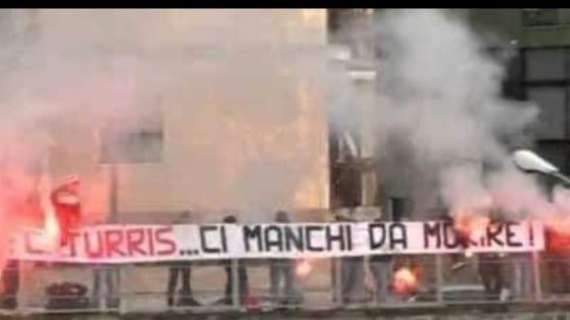 IL PARADOSSO - Turris, servono "solo" 100k per rinviare la scomparsa. Il tifo spera nella radiazione, unica via di liberazione...