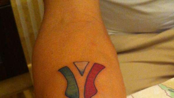 La tattoo-mania continua: ora tocca a Salvati...