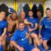 Inler in campo con le Napoli Legends in occasione della "Notte dei Leoni"
