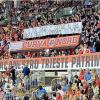 Trieste, i tifosi contro Matiasic: "Ti compriamo una play"