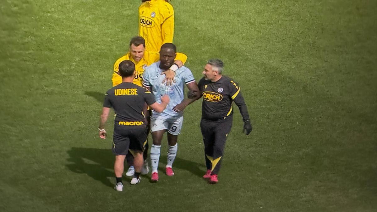 Cagliari-Udinese, nervosismo in campo nel finale con un Davis scatenato: cos'è successo