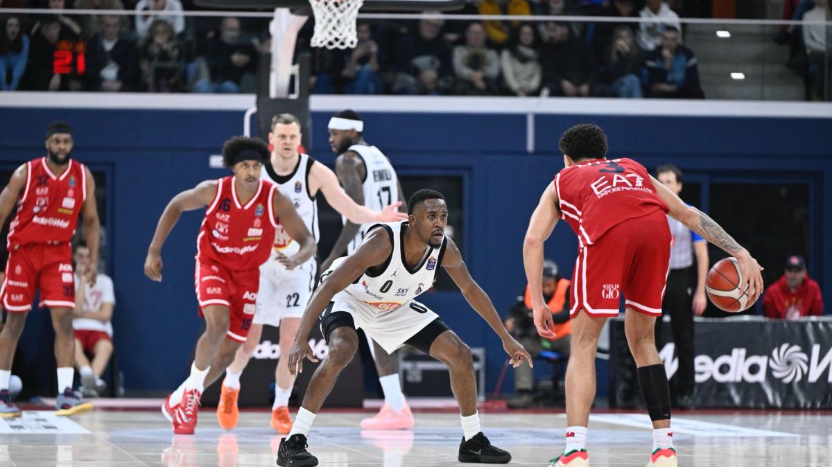 Milano-APU Udine 85-84, LE PAGELLE dell'OLIMPIA: la decide Brooks, Shields decisivo nel recupero