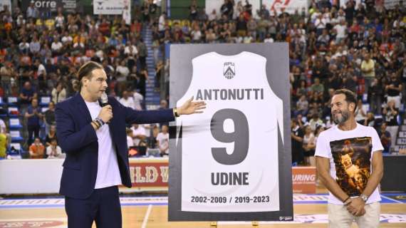 Apu Udine, ritirata la maglia numero 9. Pedone: "Atto dovuto", Antonutti: "13 anni indimenticabili"