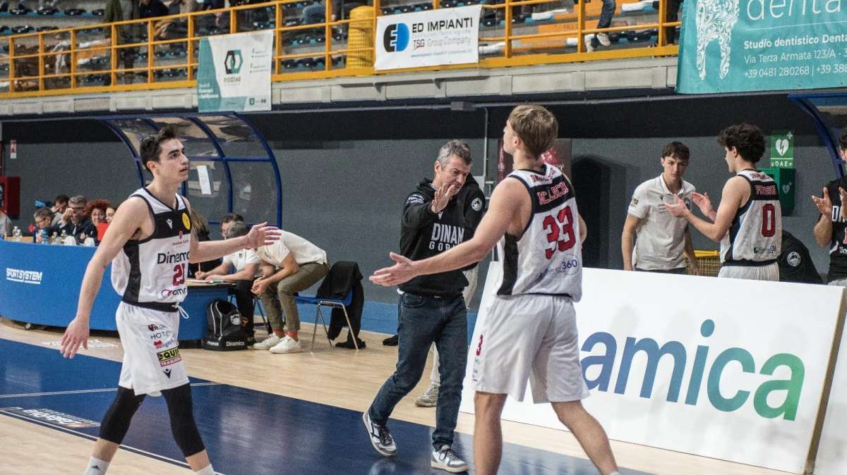 Dinamo Gorizia, coach Tomasi: "Serata in cui tutti i ragazzi hanno portato un contributo importante; per noi significa molto"