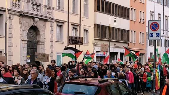 Italia-Israele, manifestazione pro Palestina in centro a Udine 