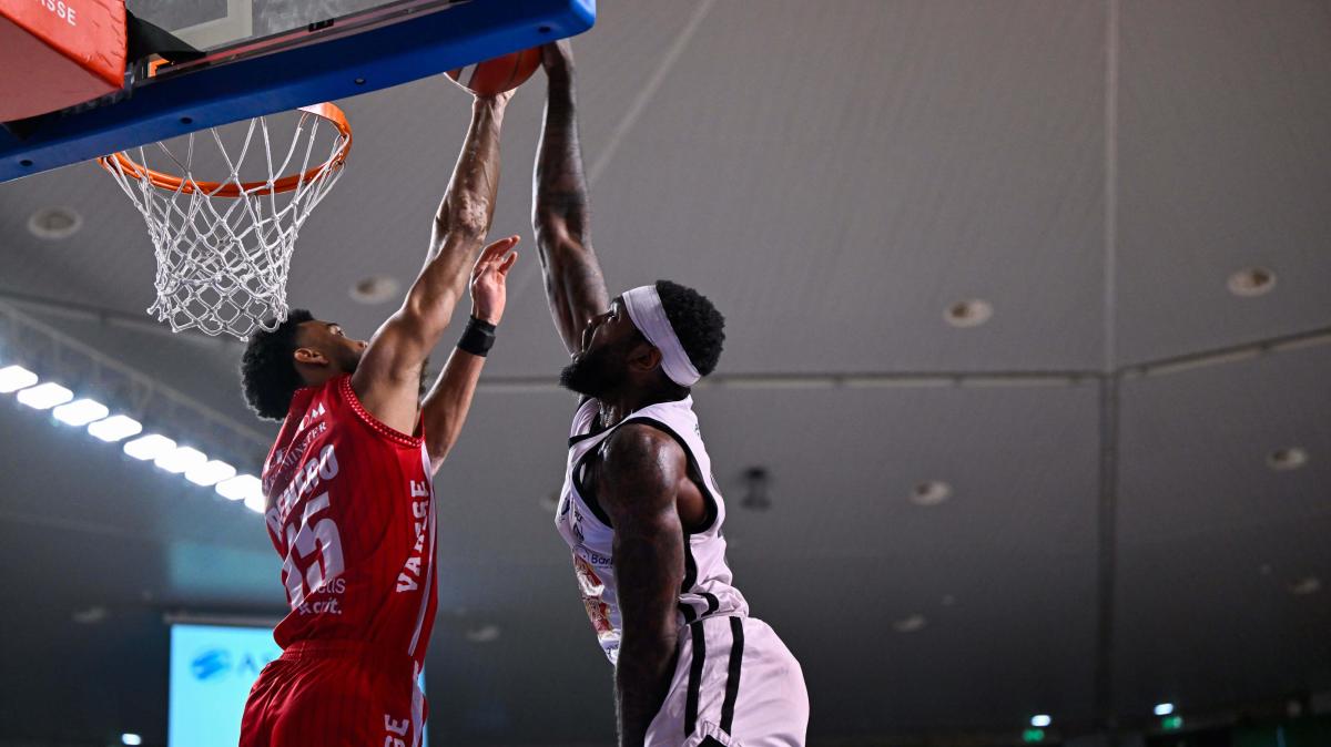 Apu Udine-Pallacanstro Varese 81-92, LE PAGELLE: serata per i bianconeri gravati dagli infortuni