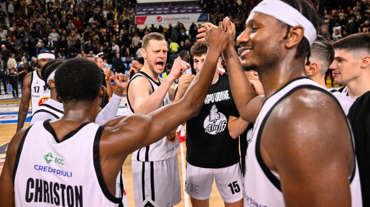 L'Apu Udine comincia a raccogliere i frutti del suo lavoro: con Napoli una vittoria incoraggiante