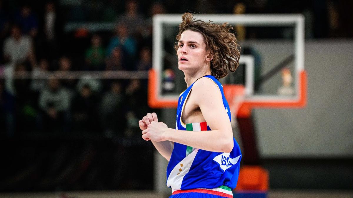 L'ex UEB Cividale Ferrari si ritira dal Draft NBA: il classe 2005 rimarrà alla Virtus Bologna
